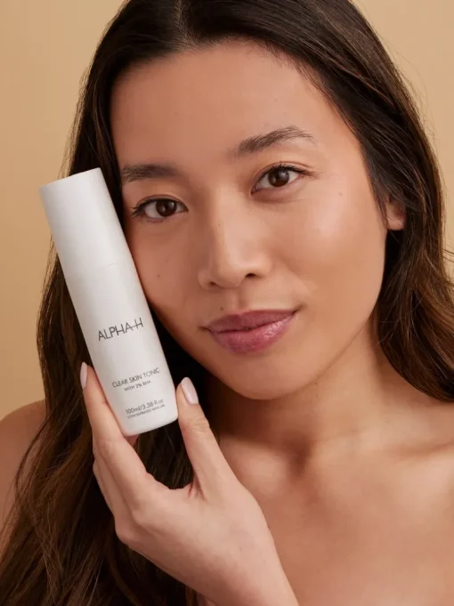 Alpha-H Clear Skin Daily Hydrator Gel with 2.5% Niacinamide | MECCA