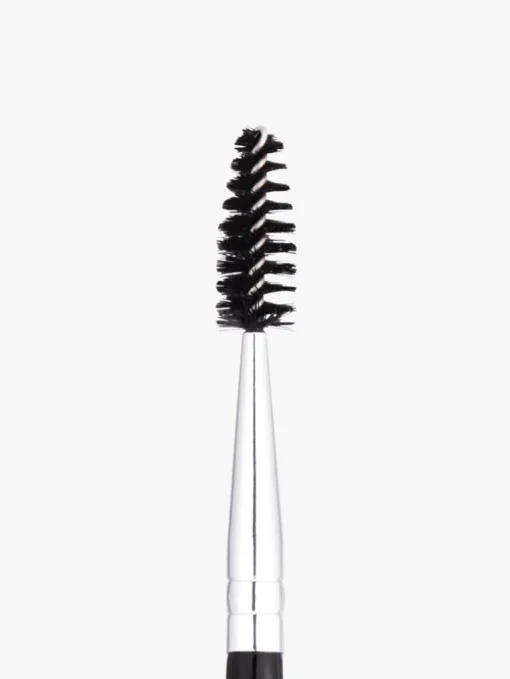 Anastasia Beverly Hills Dual-Ended Firm Detail Brush | MECCA