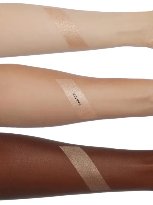 Anastasia Beverly Hills Glow Seeker Highlighter | MECCA