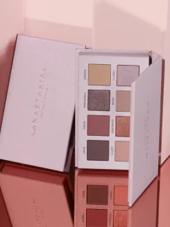 Anastasia Beverly Hills Glam To Go Mini Palette | MECCA