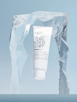 Briogeo Scalp Revival™ Charcoal + Tea Tree Cooling Hydration Mask | MECCA
