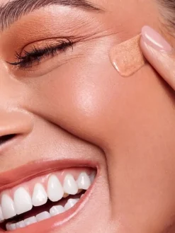 By Terry Brightening CC Serum | MECCA