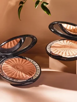 Chantecaille Perfect Blur Finishing Powder | MECCA