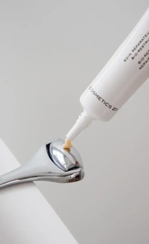 Cosmetics 27 Ridoki, Eye Lift Roller | MECCA