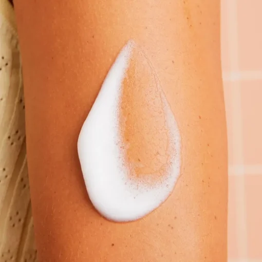 Isle Of Paradise Glow Clear Self-Tanning Mousse | MECCA