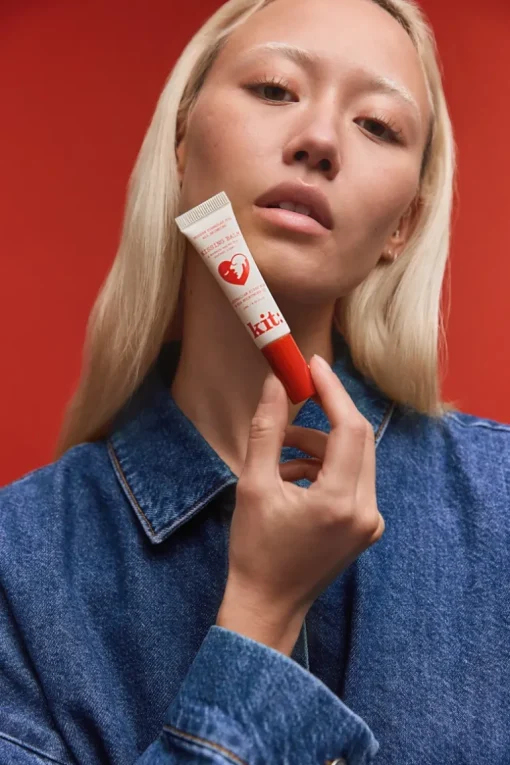 kit: Kissing Balm | MECCA