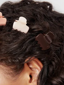 Kitsch Recycled Plastic Mini Puffy Claw Clips | MECCA