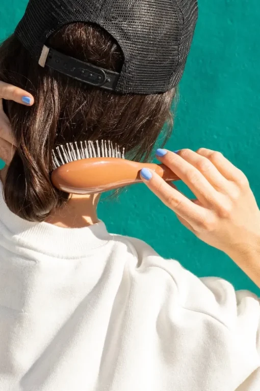 La Bonne Brosse The N.04 The Detangling Scalp Petite Brush | MECCA