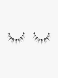 Lilly Lashes Everyday Faux Mink Reveal | MECCA