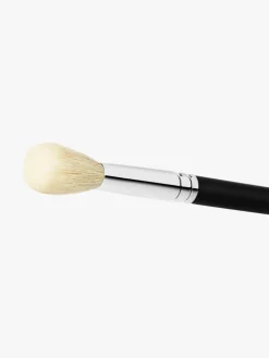 M·A·C Cosmetics 137S Long Blending Brush | MECCA