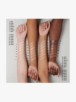 M·A·C Cosmetics Studio Radiance Serum Powered Foundation | MECCA