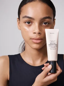 MECCA COSMETICA In A Good Light Tinted Moisturiser SPF30 | MECCA