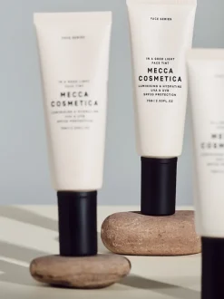 MECCA COSMETICA In A Good Light Tinted Moisturiser SPF30 Sand | MECCA