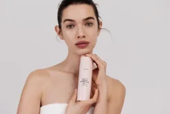 MECCA COSMETICA Renewing Gel Cleanser | MECCA