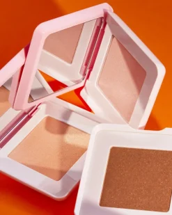 MECCA MAX Skin Halo Powder Highlighter | MECCA
