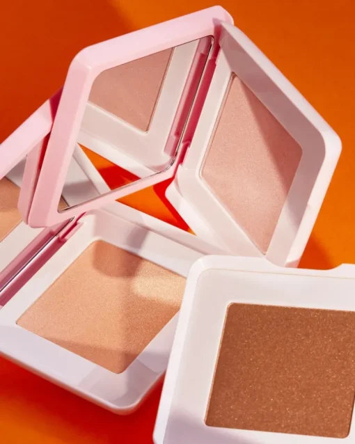 MECCA MAX Skin Halo Powder Highlighter | MECCA