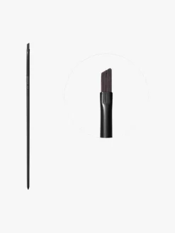 Morphe V301 Angled Liner Detail Brush | MECCA