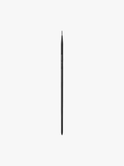 Morphe V305 Medium Pointed Detail Brush | MECCA