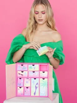 Naked Sundays 12 Days of Glow Advent Calendar | MECCA