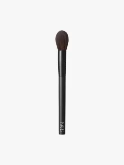 NARS #15 Precision Powder Brush | MECCA