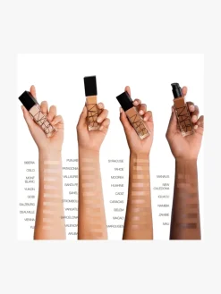 NARS Natural Radiant Longwear Foundation | MECCA