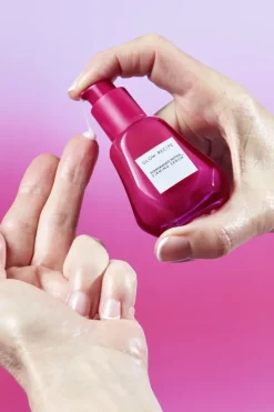 Pomegranate Peptide Serum - Glow Recipe | MECCA