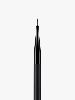Rae Morris Jishaku #14: Perfect Eyeliner | MECCA