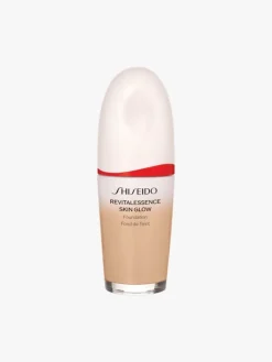 Shiseido Revitalessence Skin Glow Foundation | MECCA