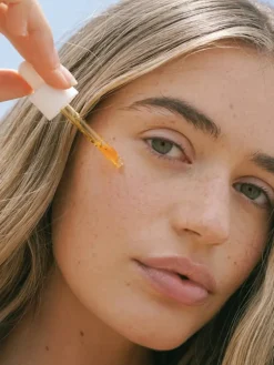 Summer Fridays Heavenly Boost All-In-One Face Oil | MECCA