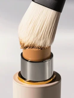 Westman Atelier Foundation Brush | MECCA